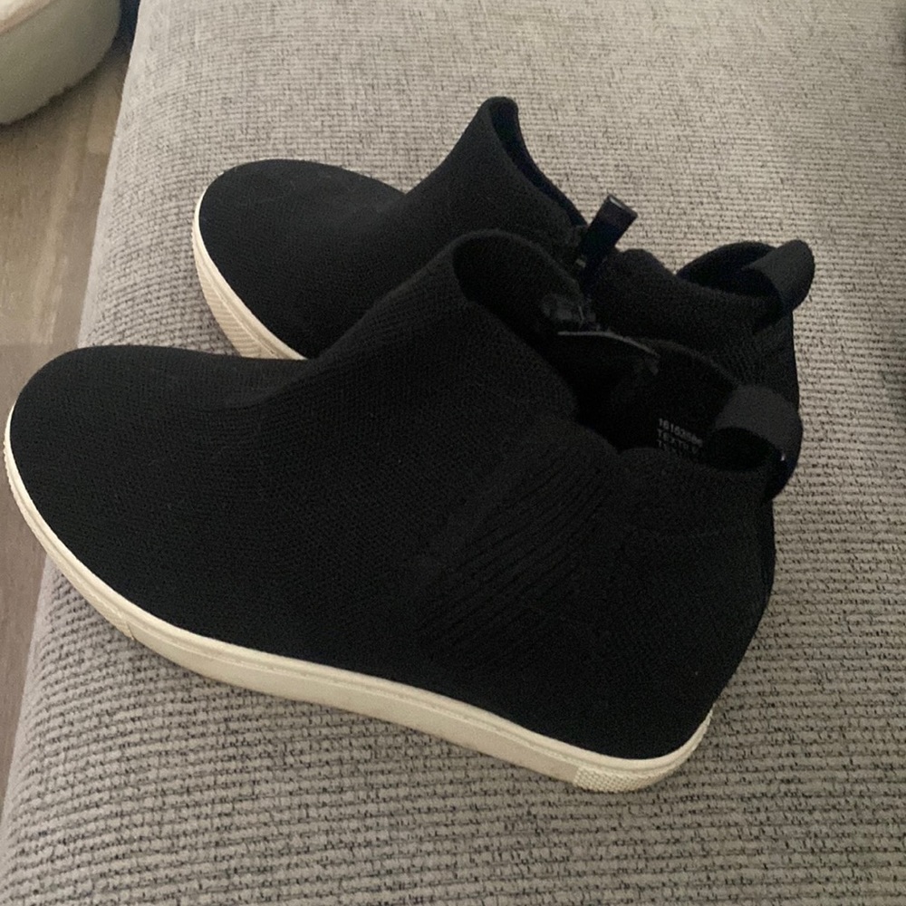 Torrid wedges